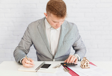 Хто має платити податок на нерухомість