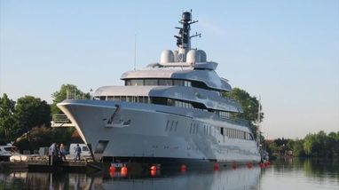 Яхта Тango Вексельберга