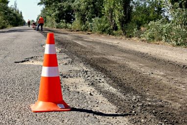 В Киевской области будут судить подрядчика за некачественный ремонт автодорог и ущерб более чем в 2,5 млн грн