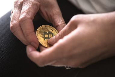 В Україні легалізують криптовалюту на початку 2025 року, але без податкових пільг — Гетманцев
