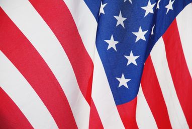 Маск обіцяв економію, але витрати США рекордно зросли — FT