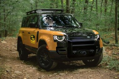 Land Rover представив потужний позашляховик із камерами на 360 градусів