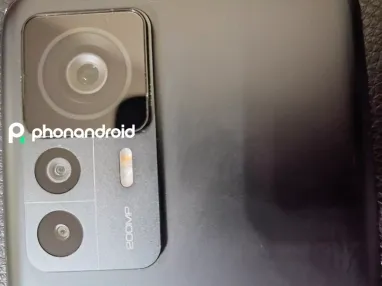 Как выглядит 200-Мп камера на смартфоне Xiaomi