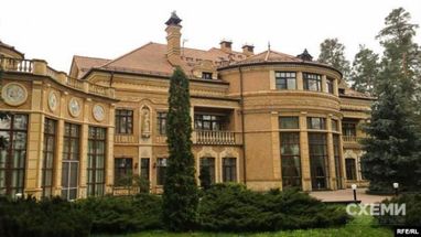 "Кінець епохи бідності": журналісти показали маєток в Конча-Заспі, де оселився Зеленський