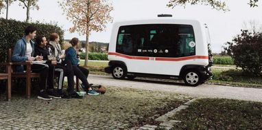 Deutsche Bahn запускає в Баварії безпілотний автобус
