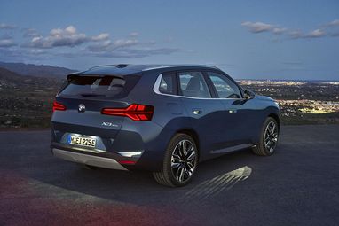 BMW представила X3 30e xDrive 2025. Объявлена цена