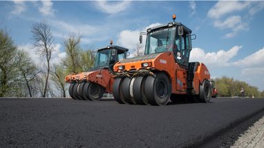 В Укравтодоре сообщили, сколько времени и средств нужно Украине на восстановление разрушенных дорог