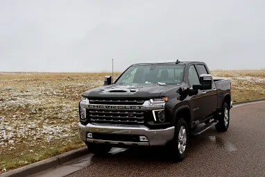 General Motors відкликає понад 300 тисяч авто через несправність задніх дверей