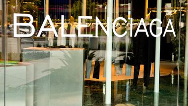 Balenciaga будет принимать оплату в Bitcoin и Ethereum