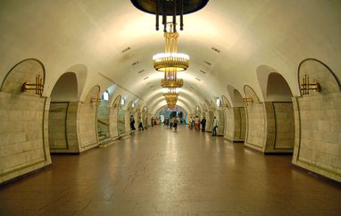 Киевсовет переименовал станции метро «Площадь Льва Толстого» и «Дружбы народов»