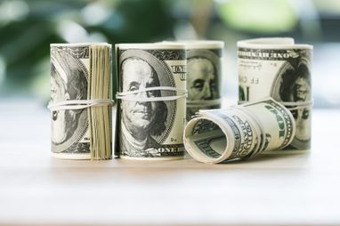 Инвесторы планируют вложить еще $1,5 трлн в самые безопасные денежные фонды — Bloomberg