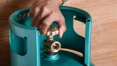 Жители Донецкой, Сумской и Харьковской областей будут получать газ в баллонах в качестве гуманитарной помощи — Шмыгаль