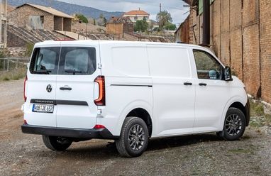 Новый Volkswagen Transporter готов к продажам