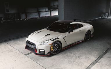 Nissan знімає з виробництва легендарний суперкар GT-R