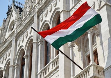 Суд ЄС оштрафував Угорщину на понад 200 млн євро через порушення щодо мігрантів