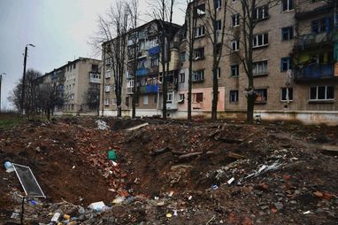 Скільки українців мешкають у пошкодженому війною житлі: міністр озвучив цифру