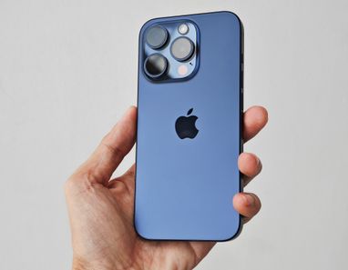 «Новий iPhone — це розкіш»: у «Слузі народу» пропонують запровадити для українців додаткові податки