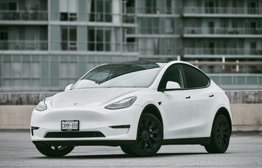 Tesla не випустить оновлену модель електромобіля Model Y у цьому році