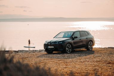 BMW представила свой первый электросапборд (фото)