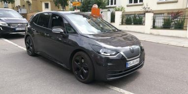 З'явилися перші фото нового електрокара Volkswagen без камуфляжу (фото)
