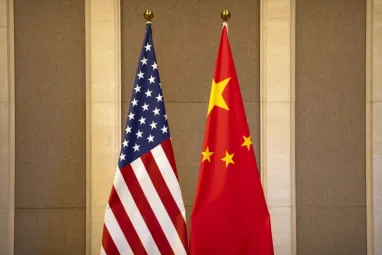 Китай ввел санкции против оборонных компаний США