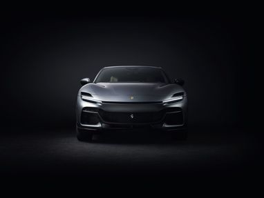 Перший кросовер Ferrari розкупили на два роки вперед