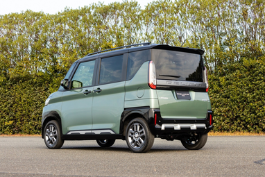 Представлен самый компактный и доступный кроссовер Mitsubishi за $14 000 (фото)