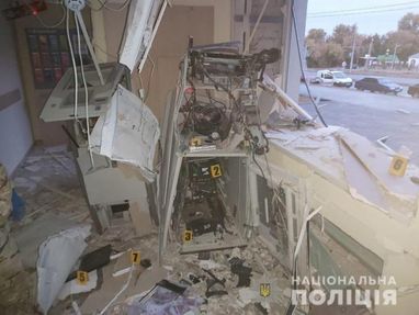 У Харкові підірвали банкомат у відділенні "Ощадбанку" (фото)
