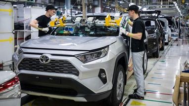 Toyota планирует поднять цены на автомобили в 2023 году