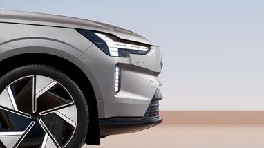 Volvo отказалась от планов производить исключительно электромобили из-за снижения на них спроса