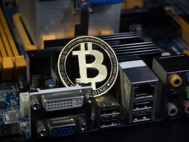 Биткоин-майнеры переживают худший кризис доходности за всю историю крипты