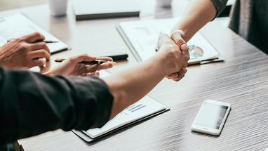 Частые смены работы больше не гарантируют более высокую зарплату