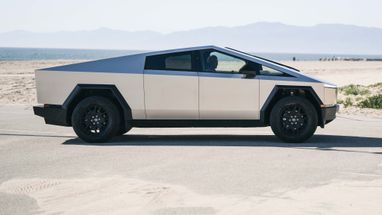 Tesla відкликає понад 46 000 автомобілів Cybertruck