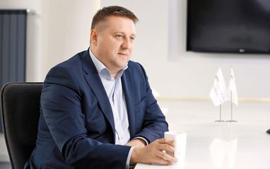 Лідер кредитування малого та середнього бізнесу в Україні зосереджується на приватних клієнтах