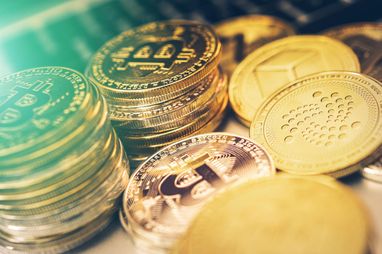 МВФ проанализировал более 35 млрд транзакций в блокчейне за 2018-2025 годы и выявил несколько закономерностей.