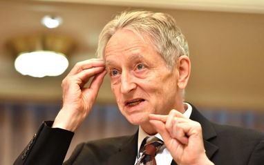 Отец искусственного интеллекта заявил, что нейросеть обретет сознание через 5 лет