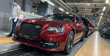 В Канаде прекратили производство знаменитого Chrysler 300