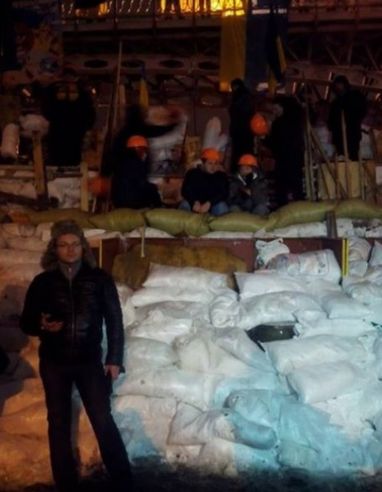 Київські "євромайданівці" за ніч звели 5-метрові барикади (ФОТО)