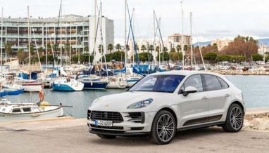 Porsche рассекретил свой новый электрокар (фото)