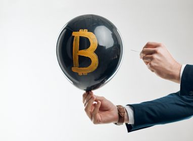 Bitcoin упадет до $10 тыс. — аналитик Bloomberg