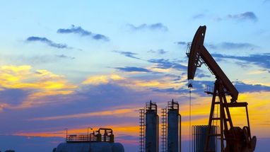 Цены на нефть растут, обеспокоенность по поводу пошлин остается