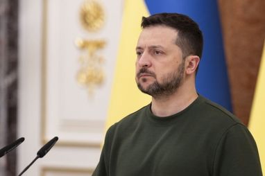 Зеленський оприлюднив декларацію про доходи: скільки заробила родина президента у 2023 році