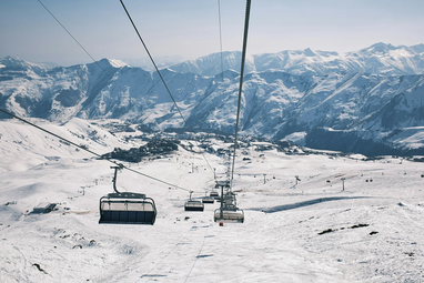 Болгария, Грузия, Андорра: где находятся лучшие бюджетные горнолыжные курорты Европы