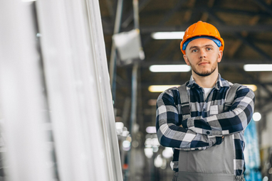 Від 60 тис. грн: у кого з робітничих професій найбільше зросла зарплата (інфографіка)