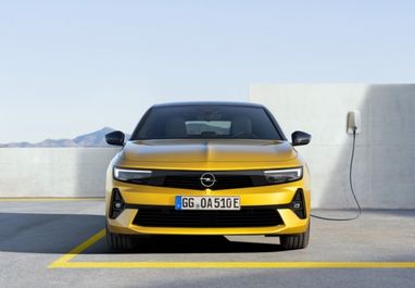 Opel Astra нового поколения получил plug-in версию (фото)