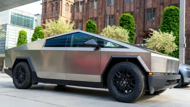 Tesla припинила продаж найдешевшої версії Cybertruck, тому що її ніхто не купує