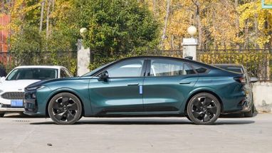 Стартовали продажи нового Ford Mondeo с рекордно низким расходом топлива