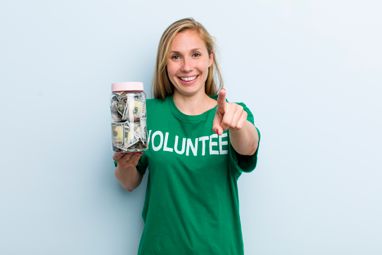 Сколько украинцев приобщились к благотворительности за последний год