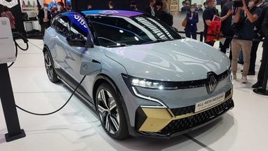 Renault представила полностью электрический хэтчбек Megane E-Tech Electric