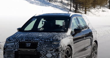 SEAT «засветила» на дорожных тестах свой обновленный кроссовер Arona